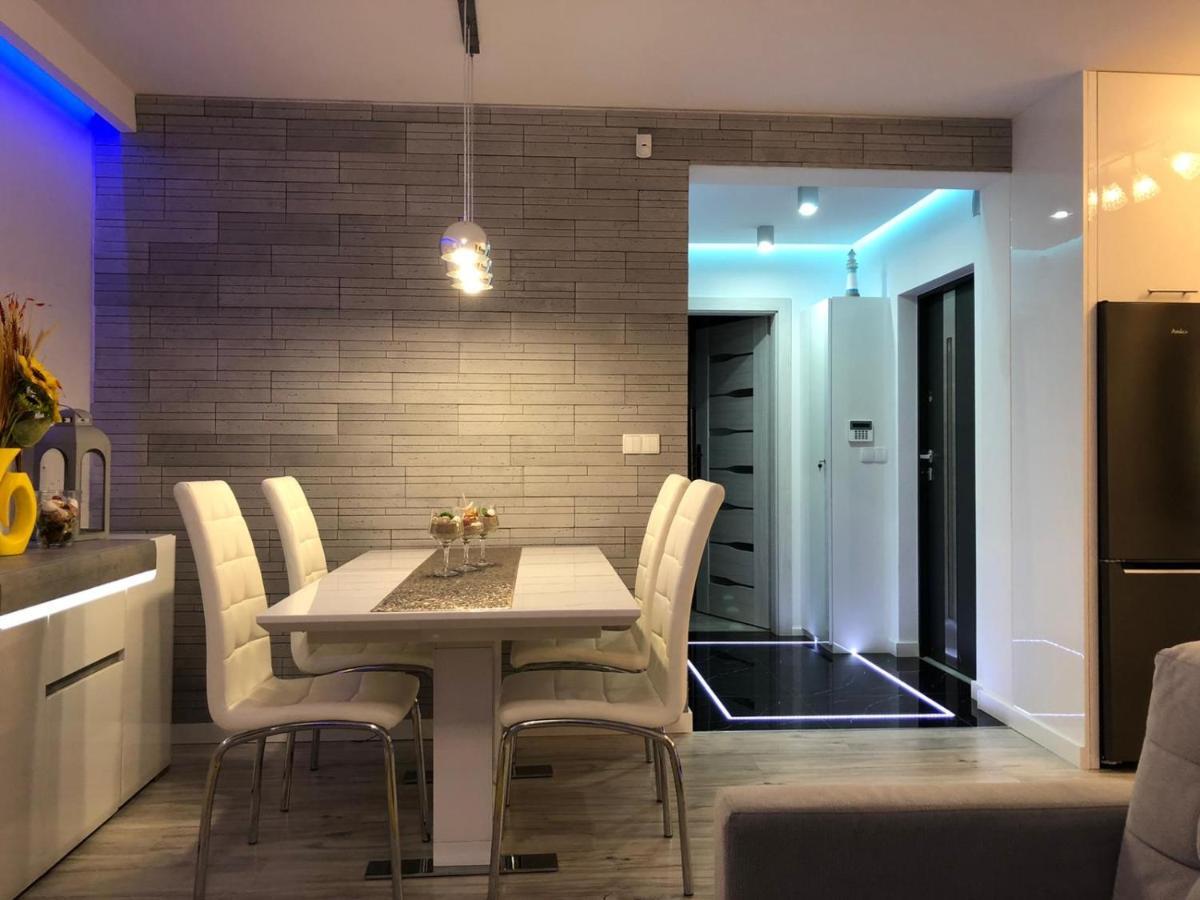 דירות Debogorze Apartament Zatoka Deluxe Z Ogrodem מראה חיצוני תמונה