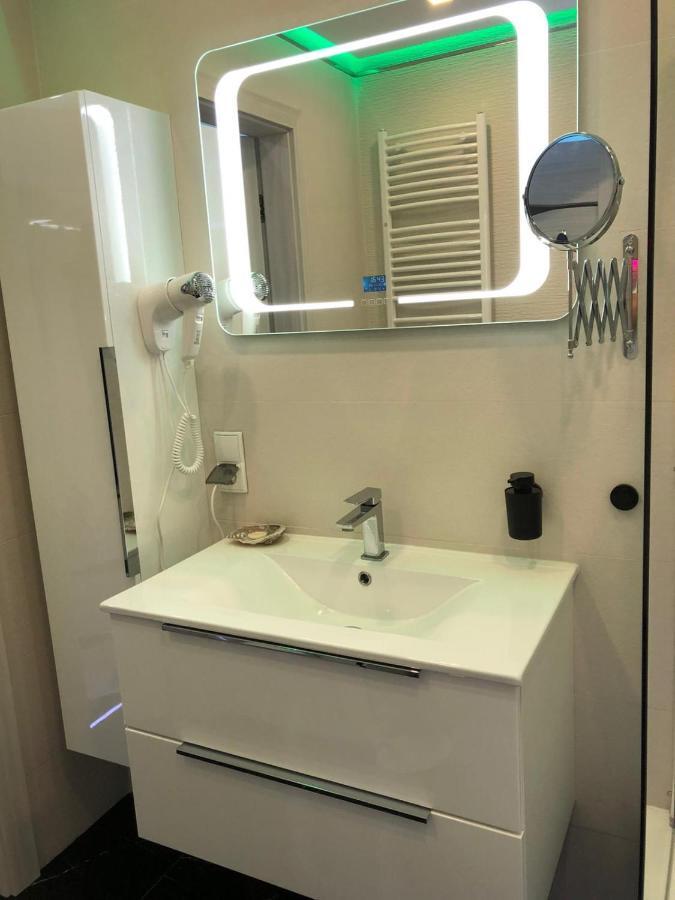 דירות Debogorze Apartament Zatoka Deluxe Z Ogrodem מראה חיצוני תמונה